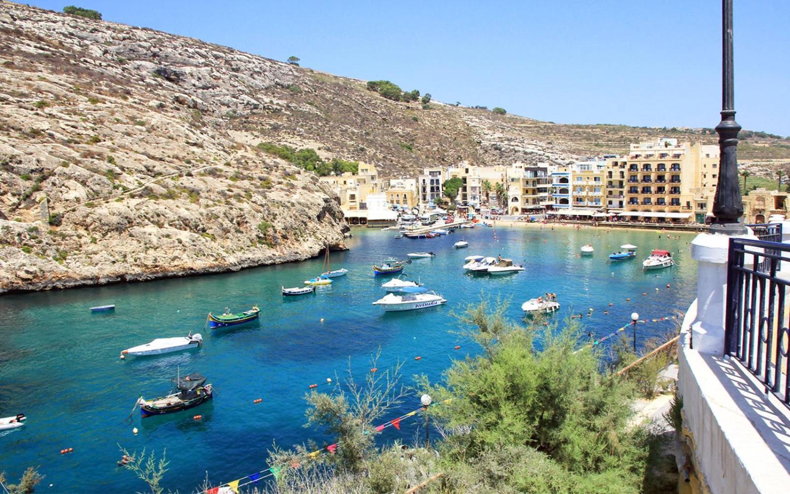 Seafront Apartment With Amazing Sunset View Xlendi Esterno foto